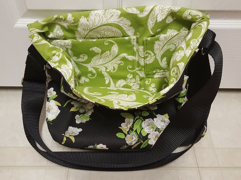 Flowers messenger bag (25 November 2017)